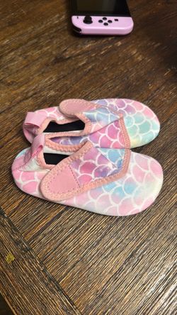 Toddler Girls Water Shoes Mermaid Scale Print