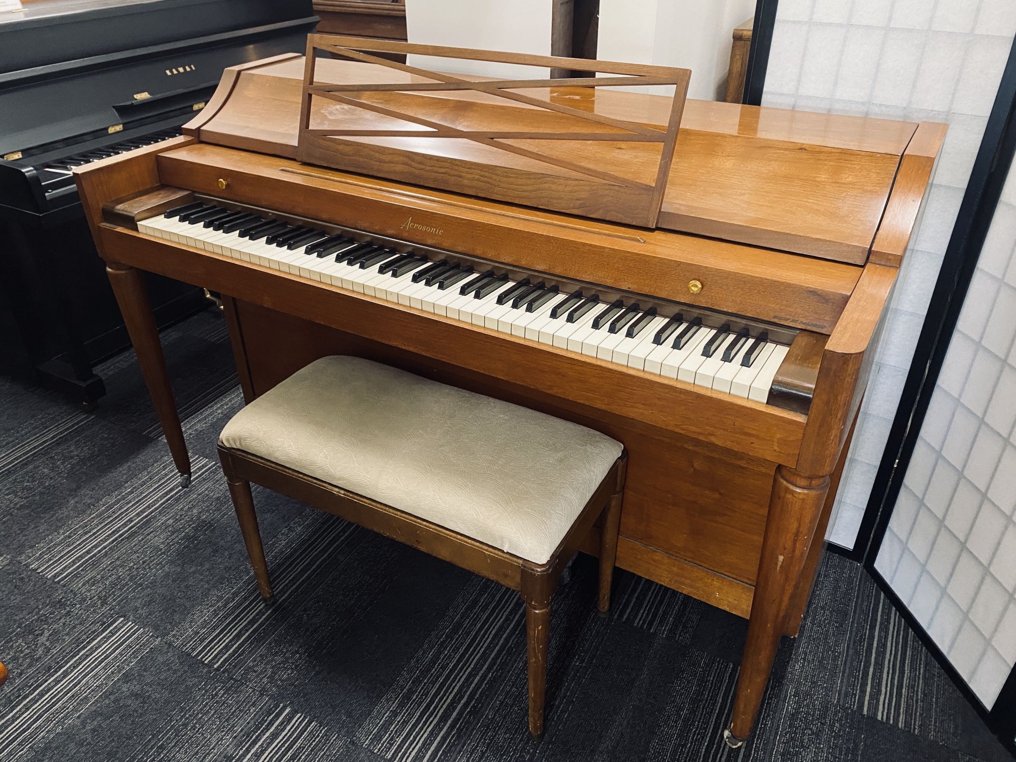 Free Acrosonic 36" Spinet Upright Piano