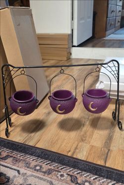 Halloween party table decor