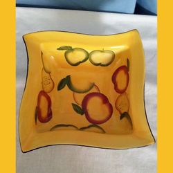 

WCL serving dish, Green/red apple Motif, 
