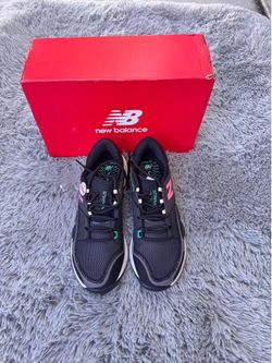 New Balance Women's Minimus Tr V2 Uswonen 12 / Usmens 10.5