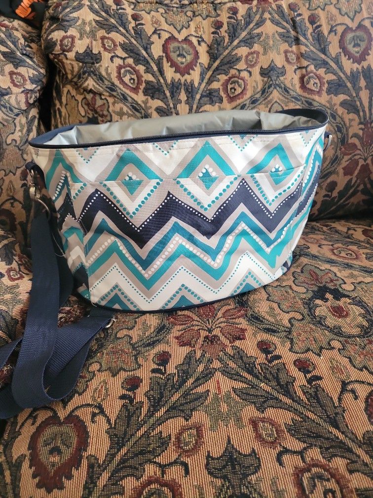 Chevron Pattern Cooler
