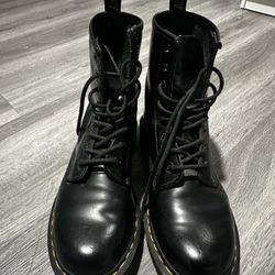 dr martens boots