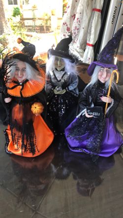 Happy Halloween 🎃 3 Witches Figures 
