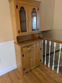 Small Hutch