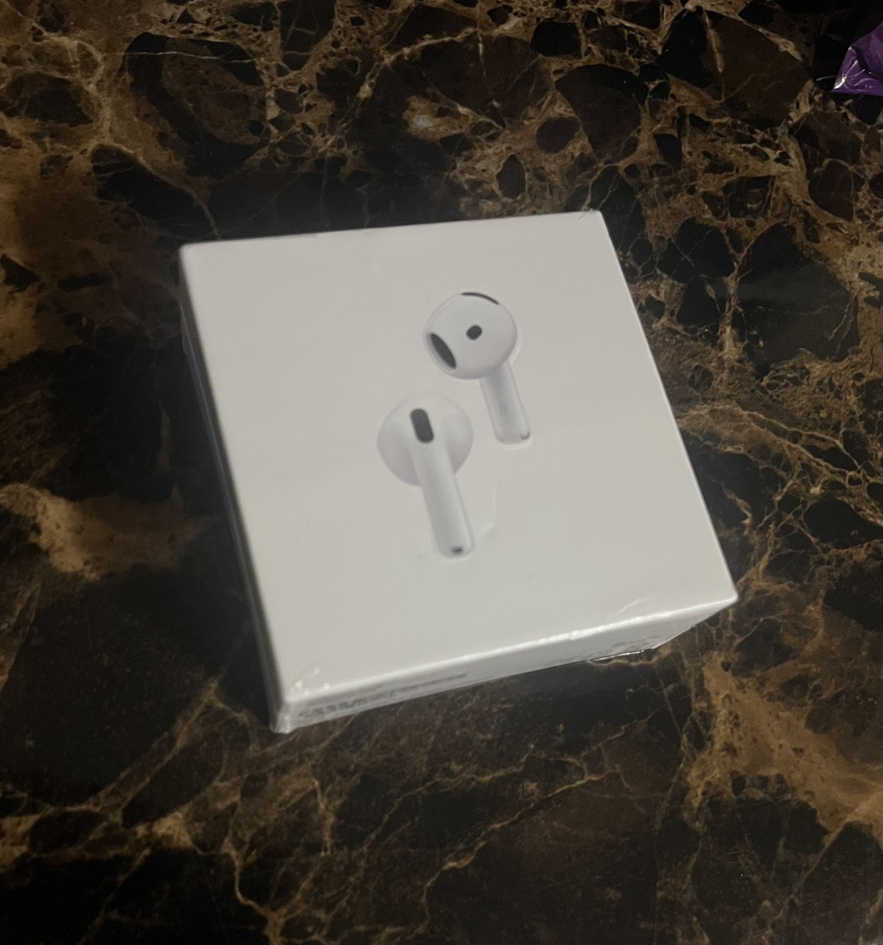 AirPods 4