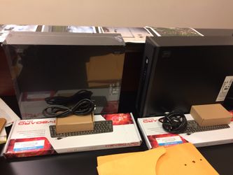 Selling 2 desktops hp
