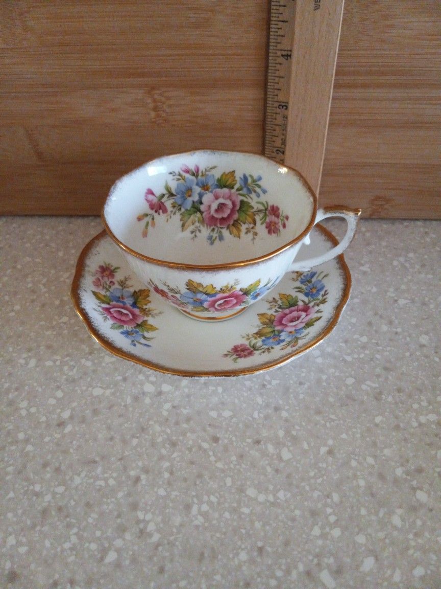 Vintage Rosalyn Fine Bone China, England