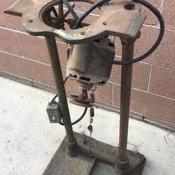 Vintage Metal Base With Motor Working
