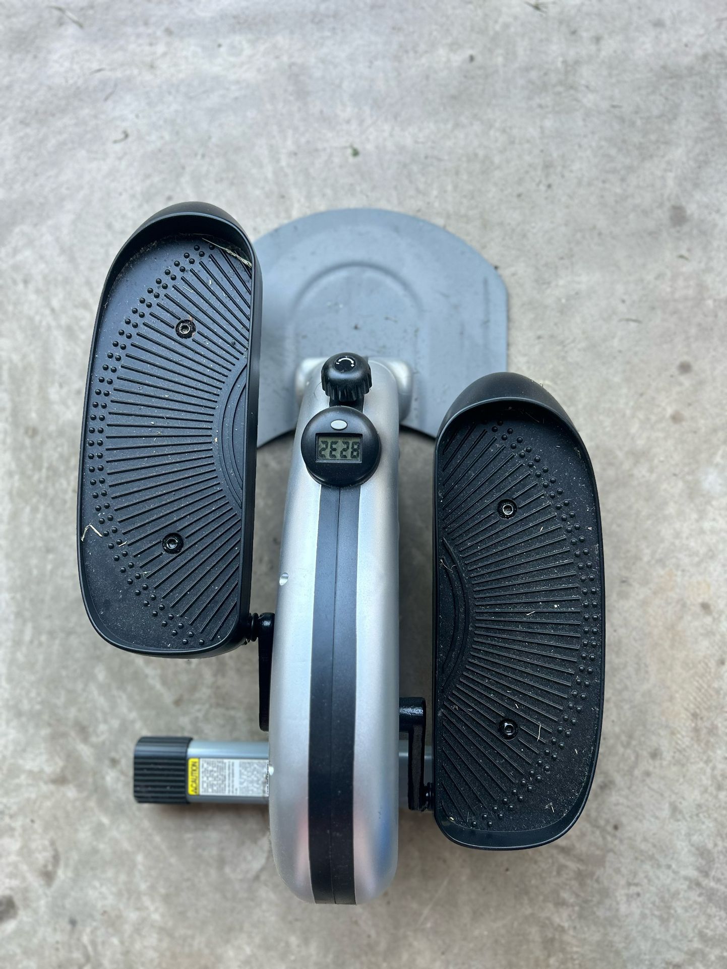 InMotion Desk Cycler