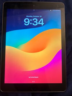 Apple Ipad 6th generation 32 GB