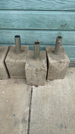 22 Pcs Cement Blocks