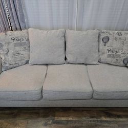 Beautiful 8ft Couch