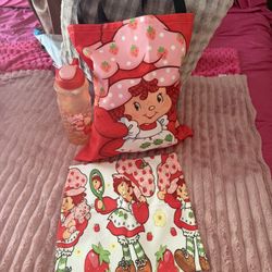 STRAWBERRY SHORTCAKE TOTE BAG, TOWELETTE AND TUMBLER