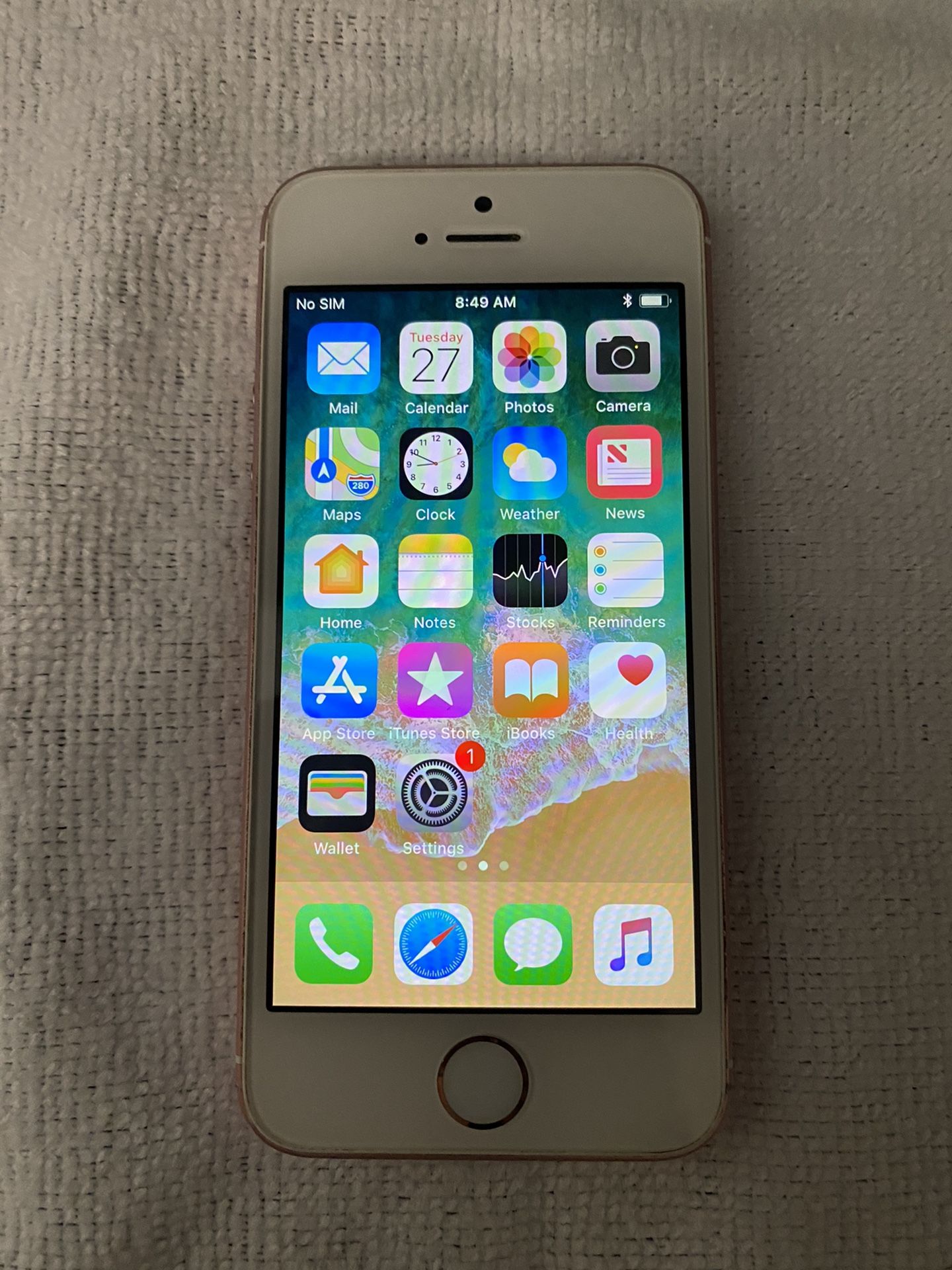 iPhone SE Old model