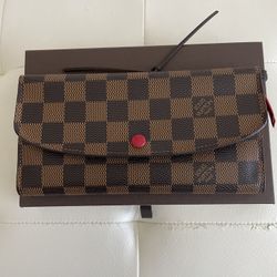 100% Authentic Louis Vuitton Emilie wallet