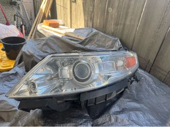 2009 and 2010 driver side headlight for Lincoln MKS 2009 and 2010 driver side headlight for Lincoln MKS