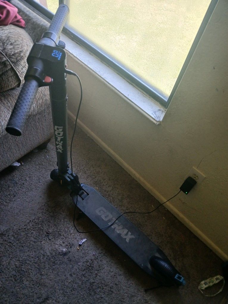 GOTRAX G2 PLUS SCOOTER