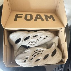 Yeezy Slides 