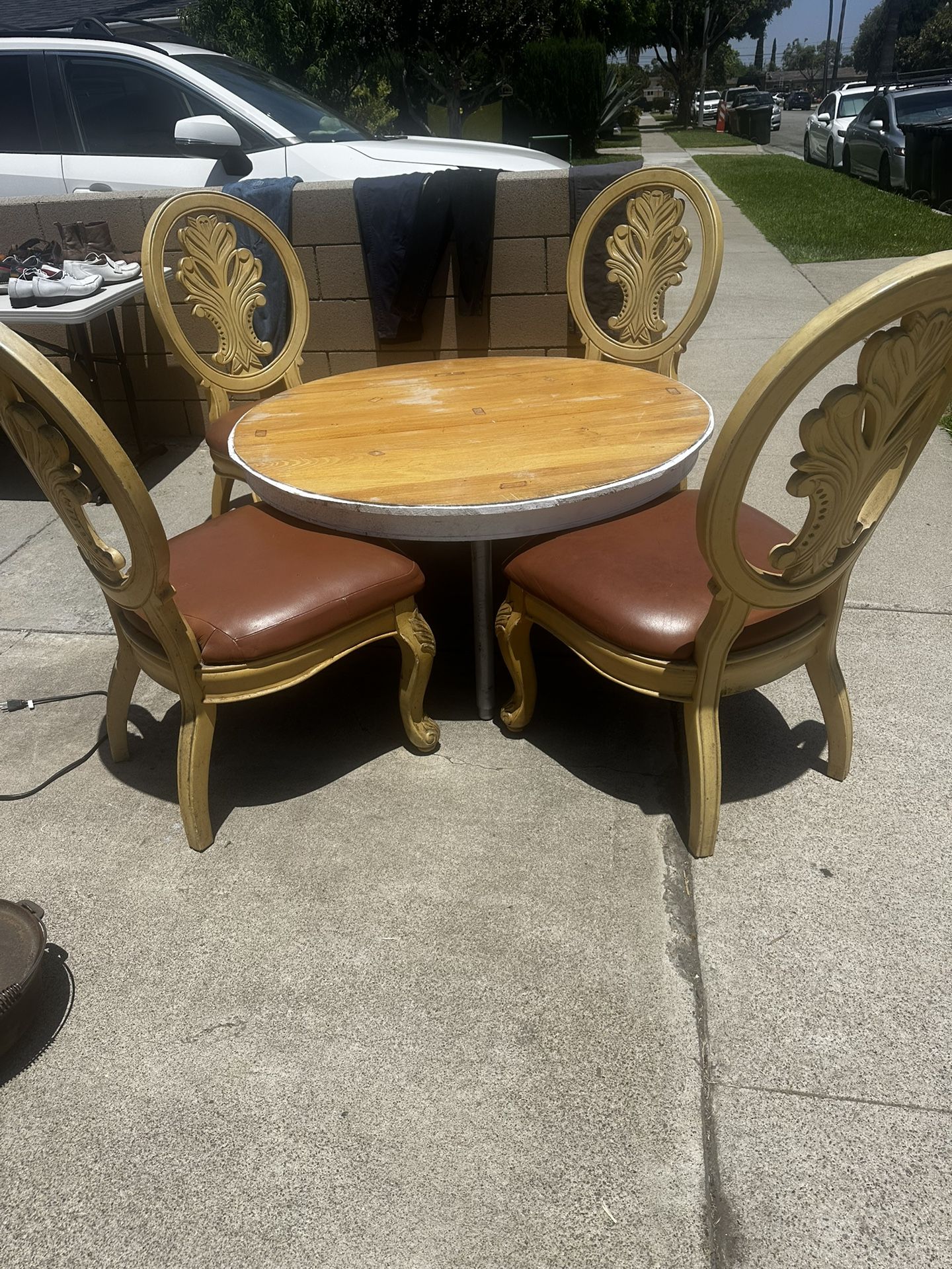 Dinning Table