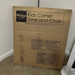 Kid’s Corner Desk & Chair