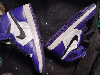 Nikes Purple And White 