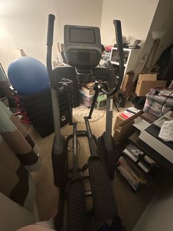 NordicTrack FreeStride Trainer FS10i