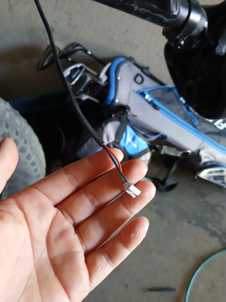 BROKEN E-BIKE