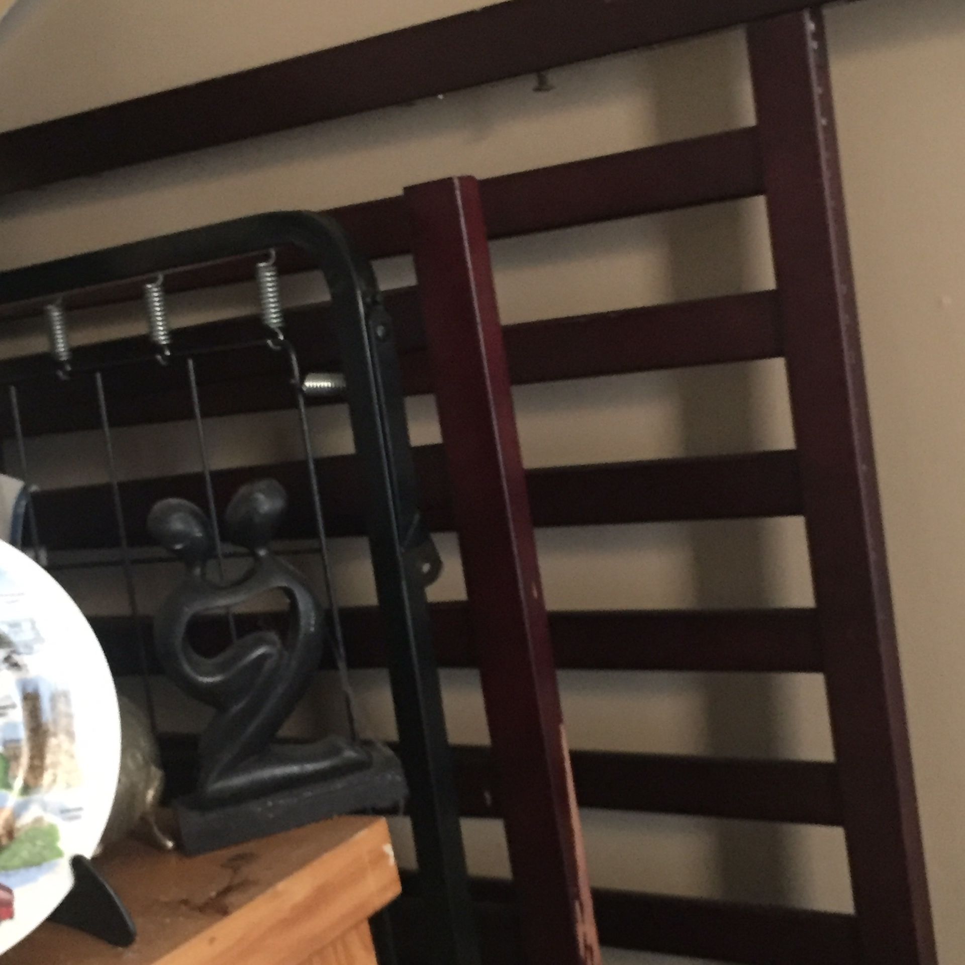 Crib with changing table converts to Full bed