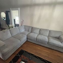 Grey Couch In great condition 