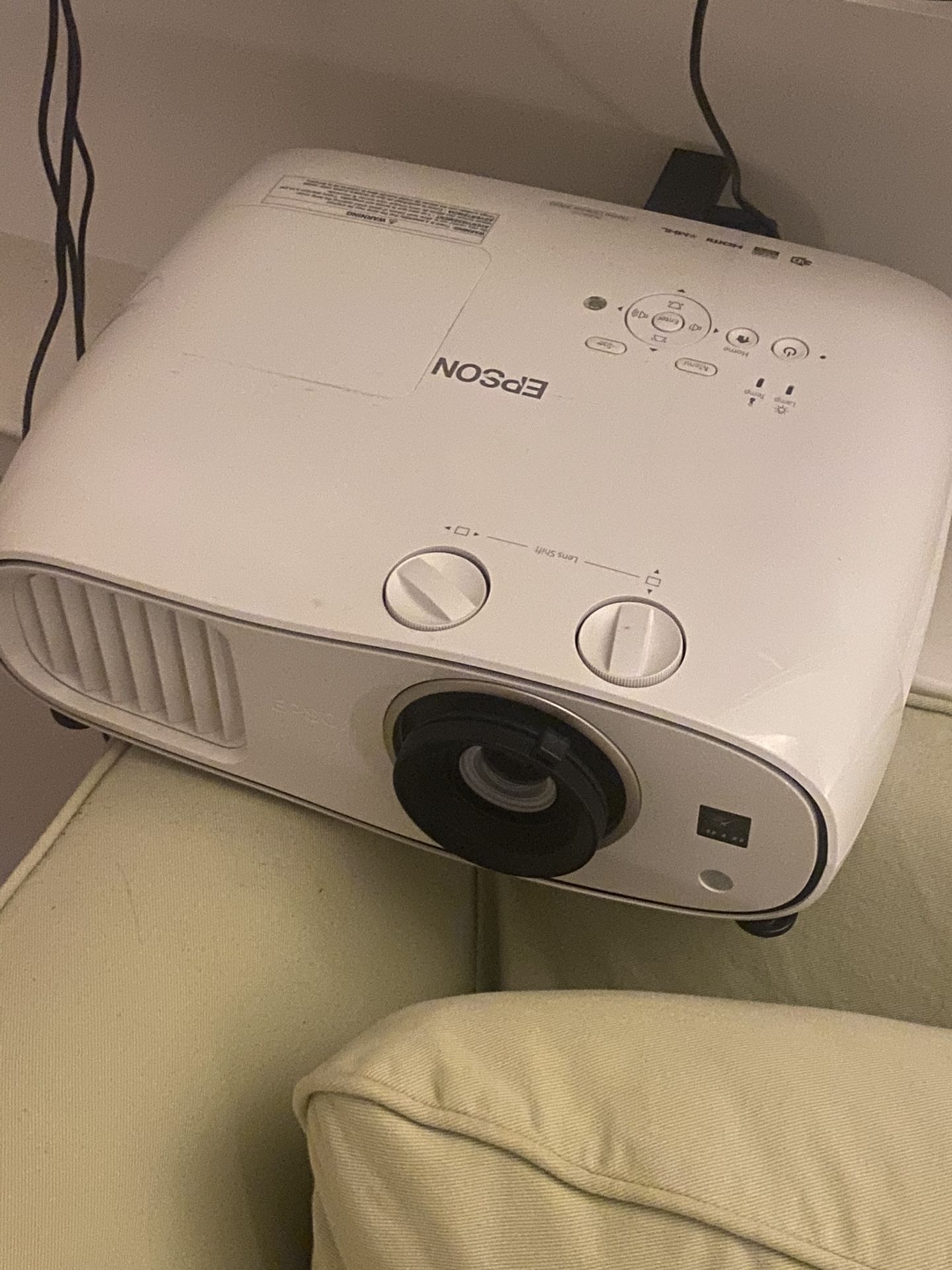 Epson 3700 HD 3D projector