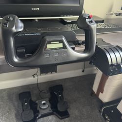 Flight Simulator Yoke, Throttle And Rudder Pedals Logitech 