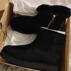 Black Ugg Boots
