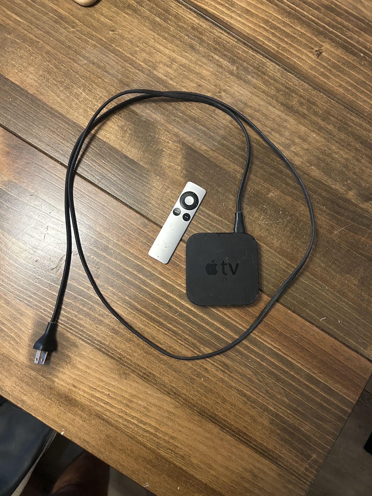Apple TV (3rd Gen) + Remote + Power Cable
