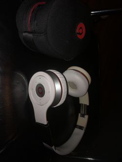 Beats by Dre studio wireless