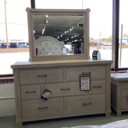 Brashland Dresser and Mirror 