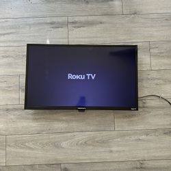 32 inch Element Roku smart TV 