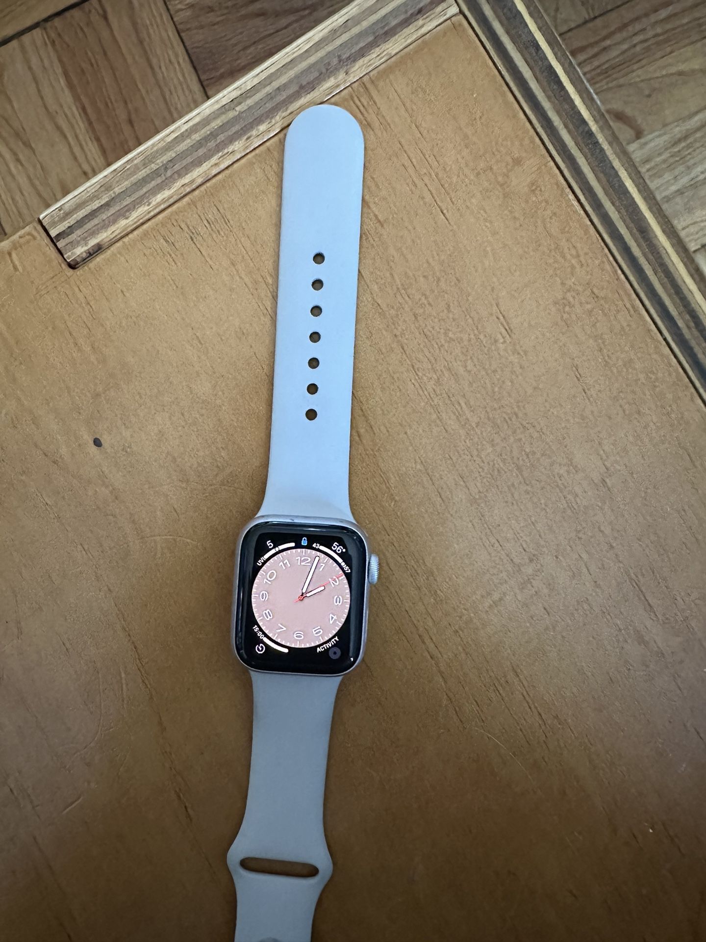 Apple Watch SE 40mm GPS Only