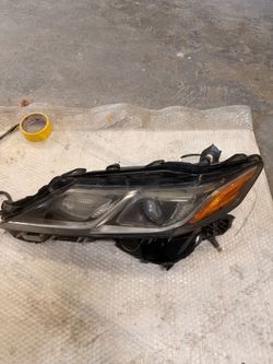 2018 - 2024 Toyota Camry Headlight
