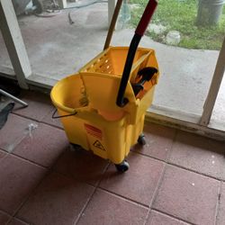 Baquet Para Limpieza