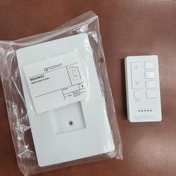 QMotion Wall Holder & Remote