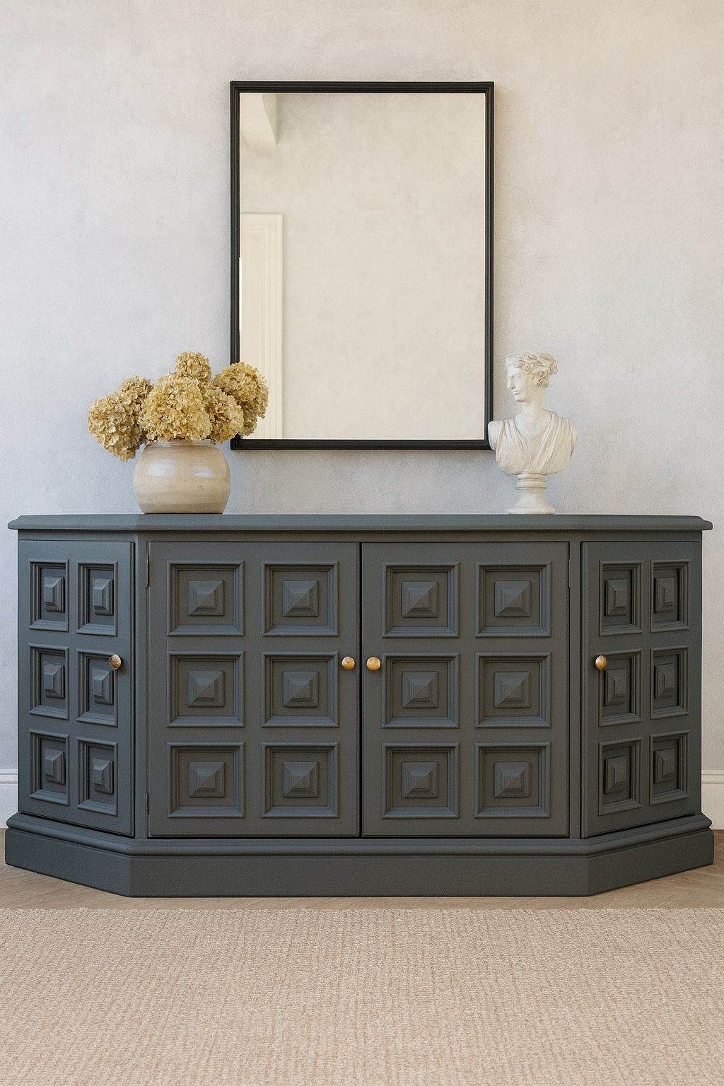Stunning Drexel Credenza / Cabinet / Buffet / Console / Tv Stand 