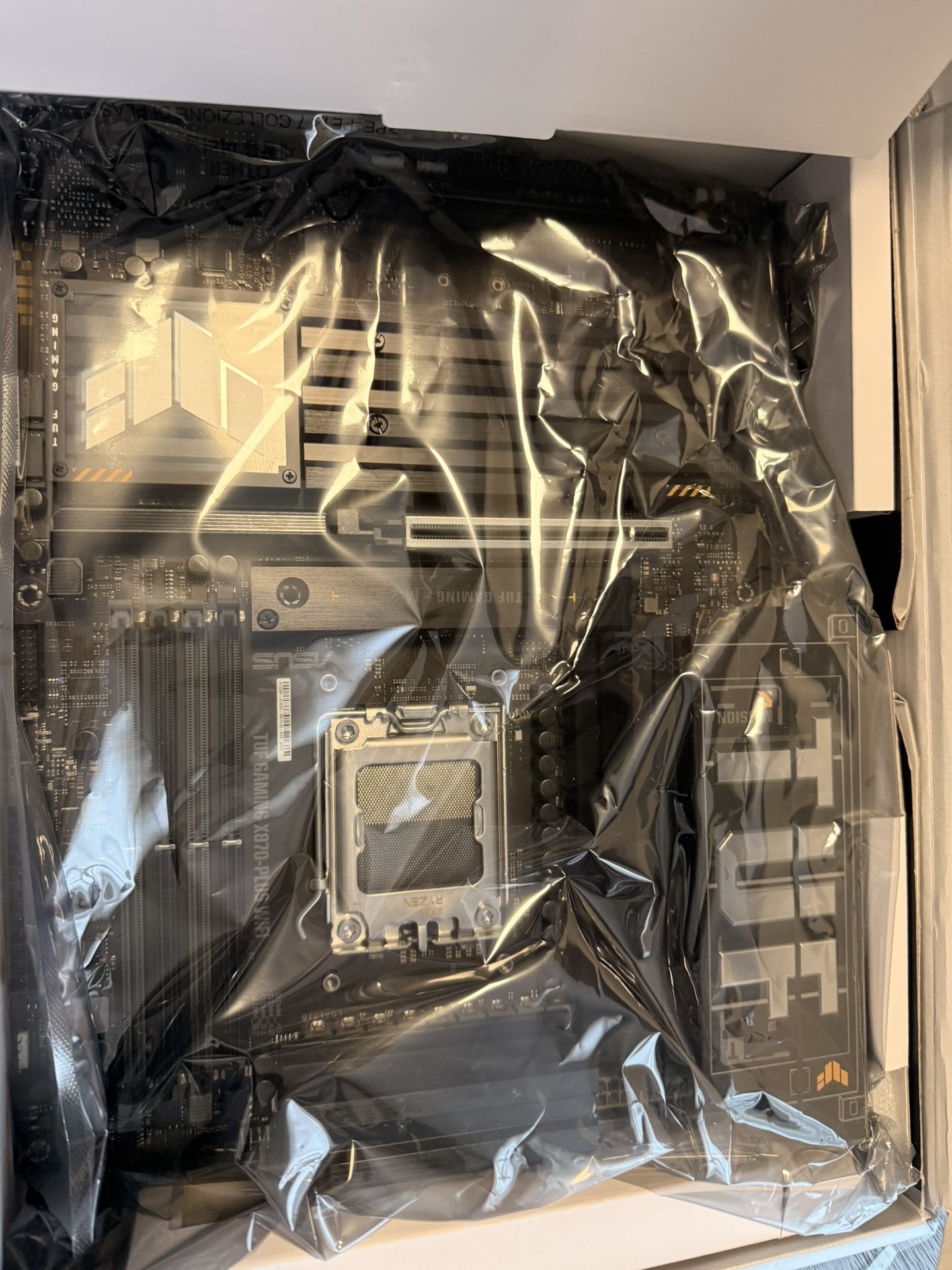 AMD Mother Board x850- Plus WiFi 