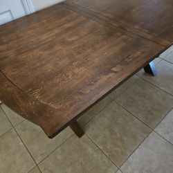 Free kitchen table 