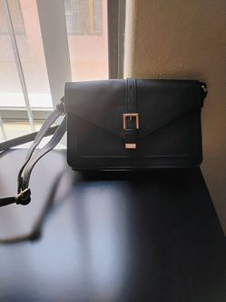 Time and Tru Women's Lori Front Flap Crossbody handbag