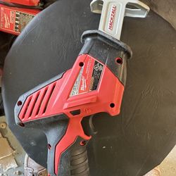 Milwaukee M12 Hacksaw 