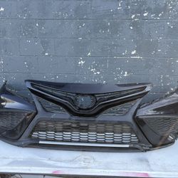 2021-2023 toyota camry SE front bumper