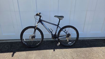 Cannondale Mountain Bike