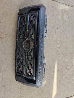 Nissan frontier grille Oem
