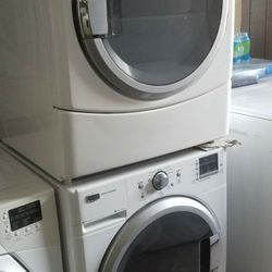 Maytag  Set Washer and Dryer Electric Front Load 
